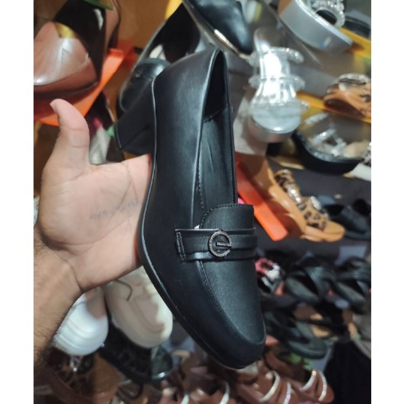 حذاء ستاتي