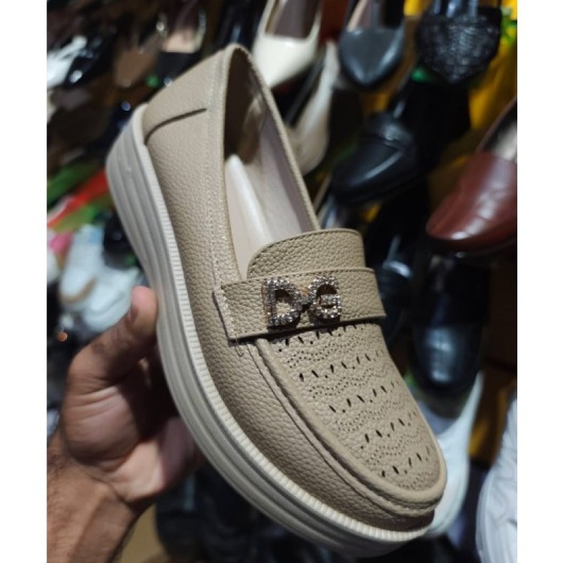 حذاء ستاتي